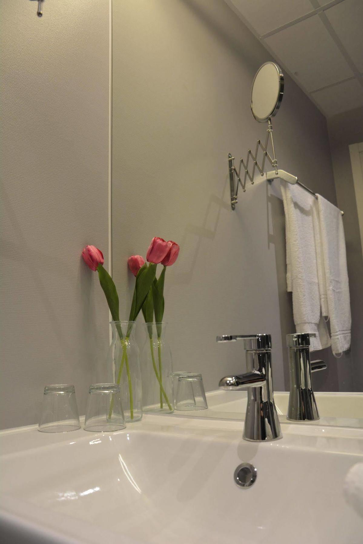 Hotell Entre Norr Umea Bagian luar foto